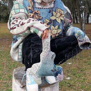 Meet your Posher, Yan